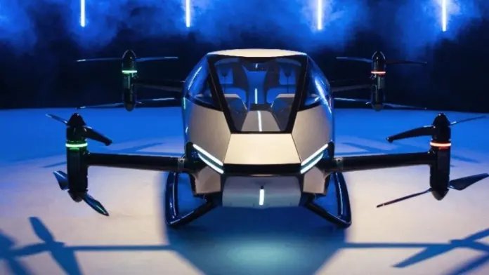 Coche volador GOVE presentado por China
