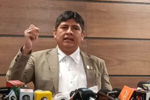 Censura Ministro de Gobierno según Rolando Cuellar