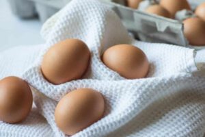Cómo guardar los huevos para evitar la infección por salmonela