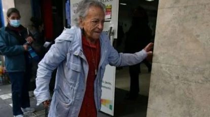 Vigilia de Amparo Carvajal en puertas de la Fiscalía
