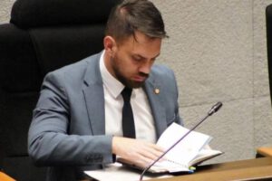Destitución del Ministro de Gobierno Eduardo Del Castillo