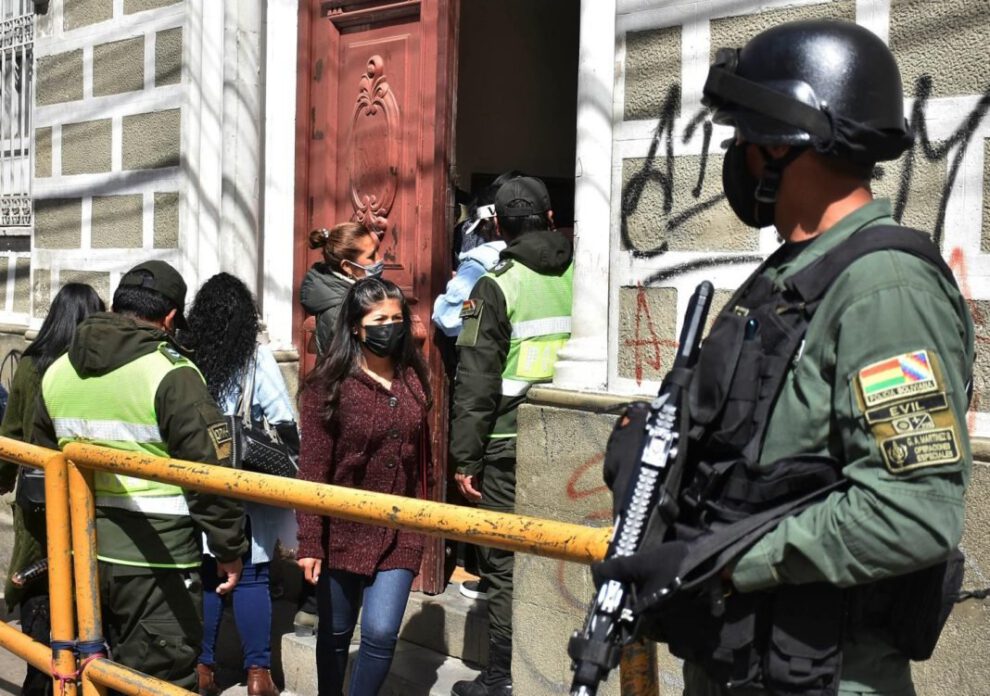 Plan de seguridad escolar implementado por la Policía Boliviana