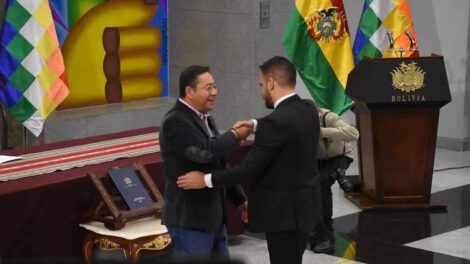 Carlos Eduardo Del Castillo como Ministro de Gobierno tras su destitución