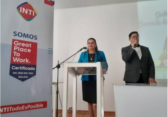 Premio a la Excelencia Periodística en Salud 'Christian Schilling' anunciado por Dunia Vargas