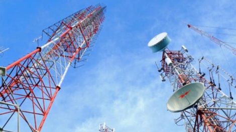 Radiación electromagnética y antenas de telefonía móvil