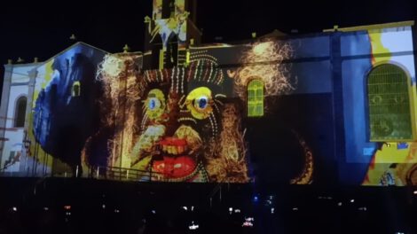 Oruro se ilumina con un espectáculo de Mapping Audiovisual
