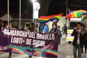Activistas piden matrimonio igualitario