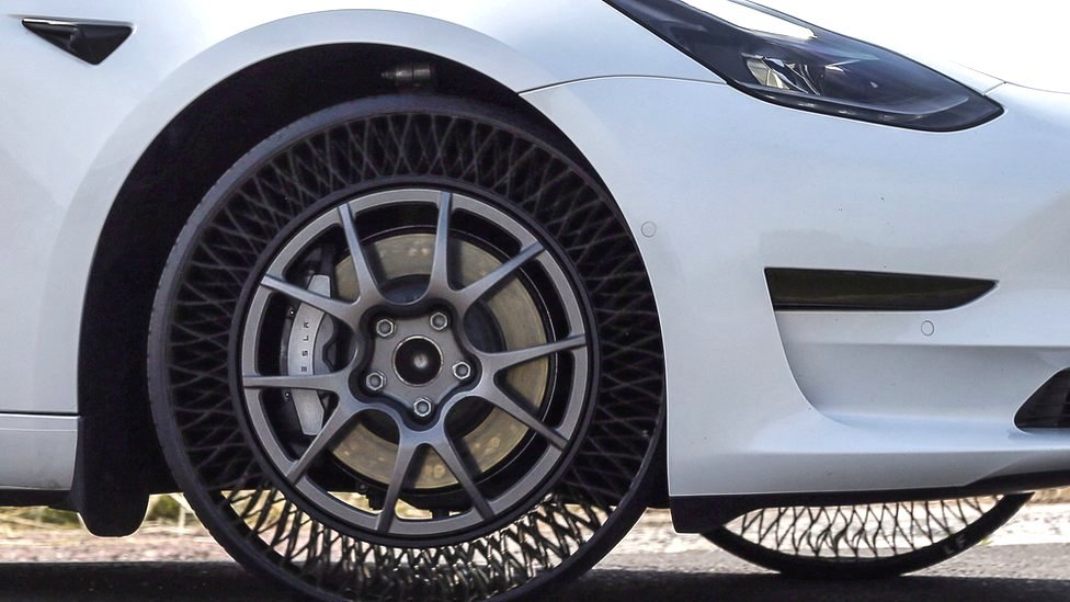 Cómo los neumáticos sin aire están revolucionando la industria automotriz