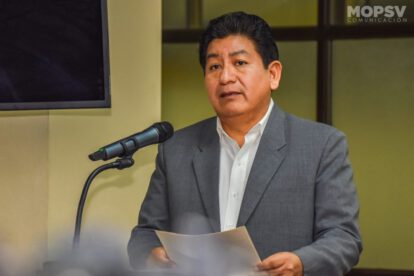 Ministro Montaño en relación a la construcción de puentes