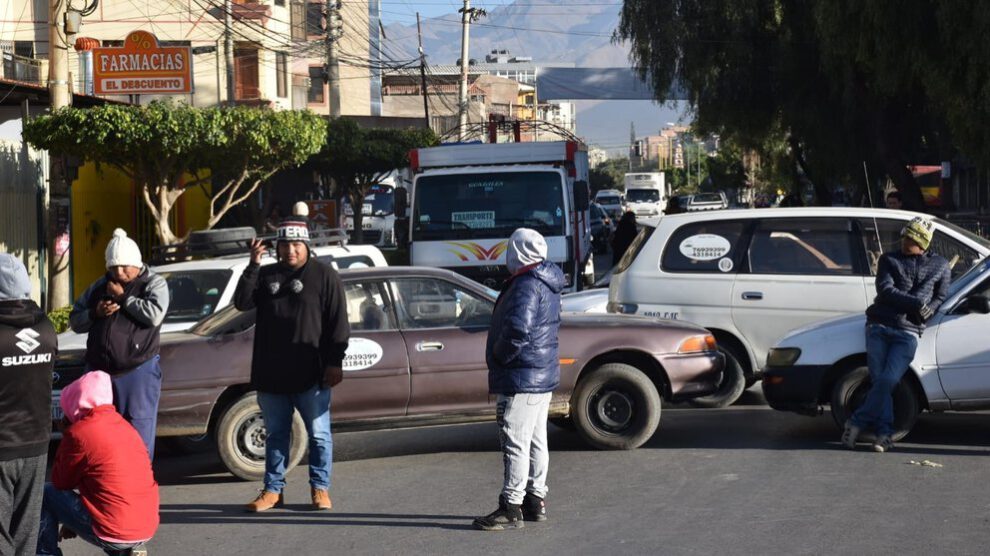 Transporte libre Cochabamba instala puntos de bloqueo