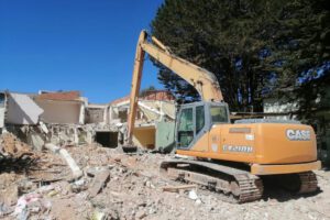Demolición del Hospital San Juan de Dios avanza rápidamente