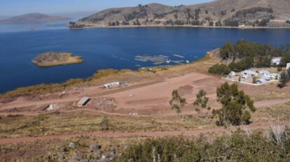 Planta Piscícola ubicada a las orillas del Lago Titicaca
