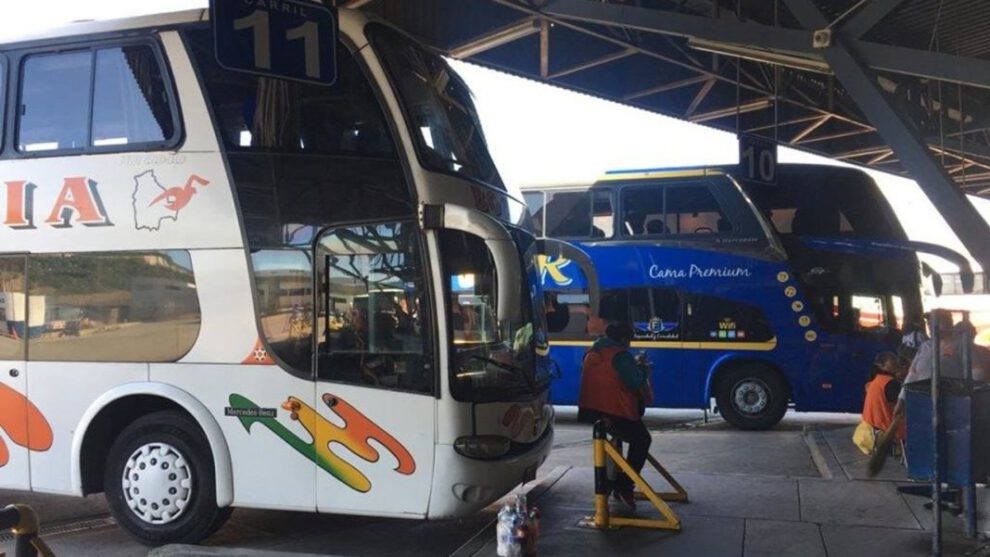 Bloqueos en Cochabamba y Oruro