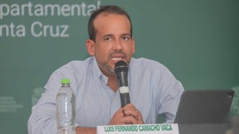 El gobernador Luis Fernando Camacho acusa al MAS de inventar Golpe de Estado