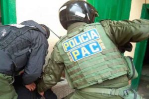 Policía implicado en tráfico de sustancias controladas