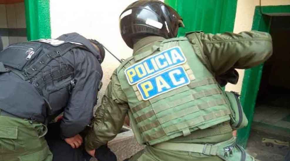 Policía implicado en tráfico de sustancias controladas