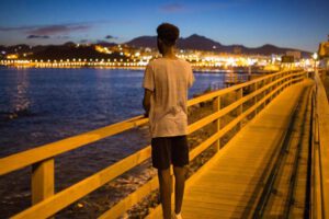 Niños migrantes en el Mediterráneo