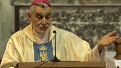 Monseñor Sergio Gualberti pide ayuda a la Virgen del Carmen