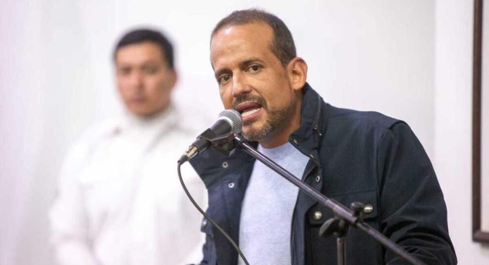 Luis Fernando Camacho llamando a las fuerzas democráticas desde la cárcel
