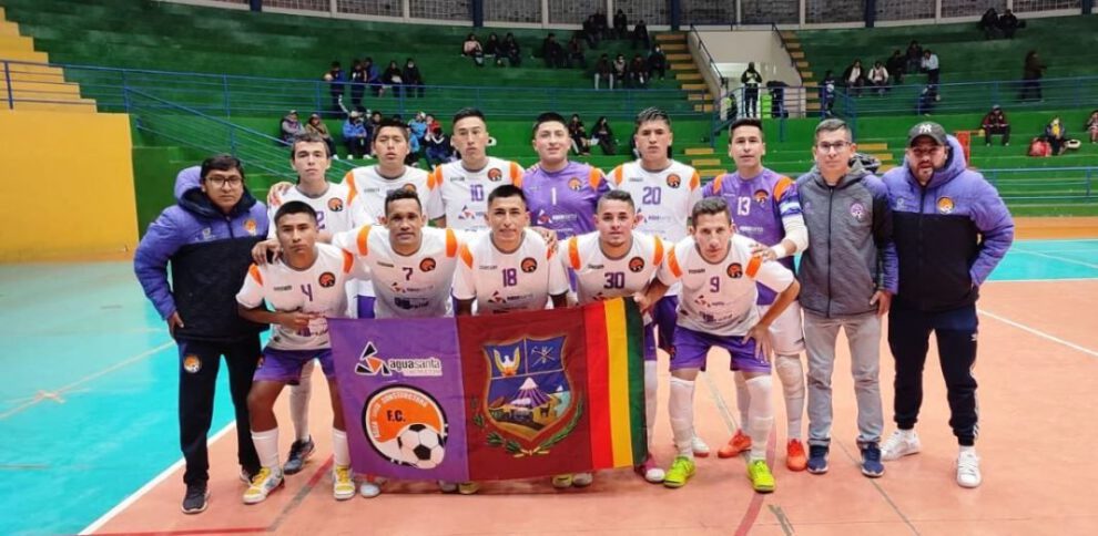 Liga Nacional de Futsal con Agua Santa y Nantes