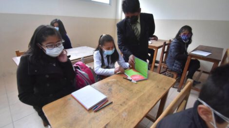 Prevención de violencia en colegios en Oruro