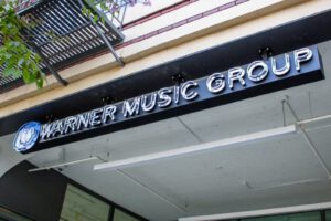Acuerdo de licencia musical entre TikTok y Warner Music