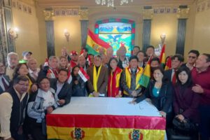 Nueva alianza de oposición en Bolivia