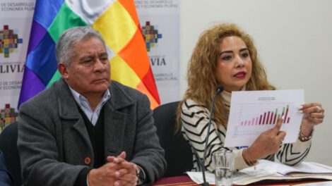 Aduana de Bolivia comisó más de Bs 50 millones en ropa usada