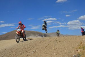 Competencia de motociclismo en Oruro