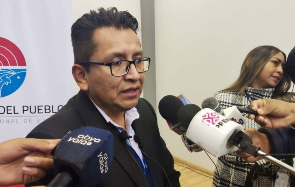 Conflicto de la Apdhb mediado por Defensor del Pueblo