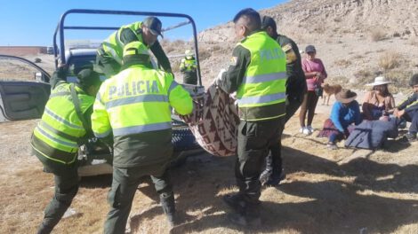 Vuelco de tonel deja un menor fallecido y cinco heridos