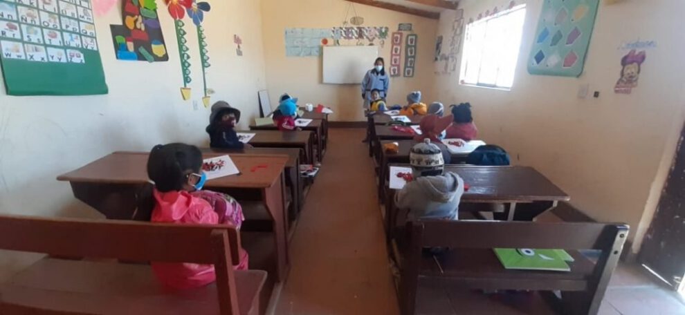 Regreso a clases con temperaturas bajo cero