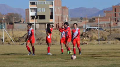 Fútbol femenino en la Copa Simón Bolívar