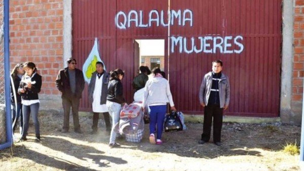 Centro de terapia para drogodependientes en el bloque de mujeres de Qalauma