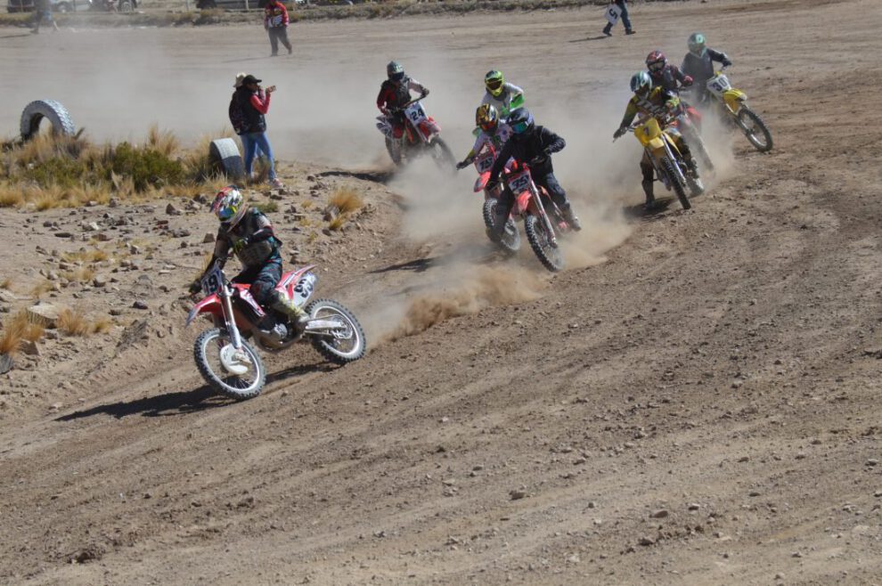 Motociclismo Oruro en la tercera prueba departamental