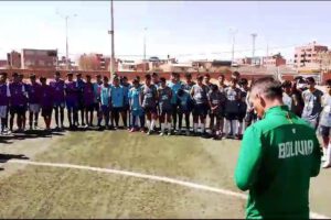 Futbolistas orureños buscan un lugar en las selecciones menores de Bolivia