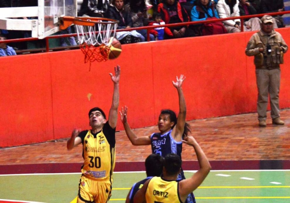Libobasquet entre CAN y Carl A-Z en el Luis Lazzo Quinteros