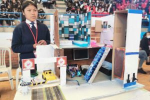 Torneo tecnológico automatiza puertas y ventanas en maqueta