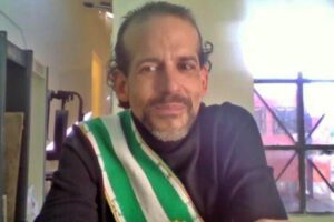 Denuncia vulneraciones contra Camacho