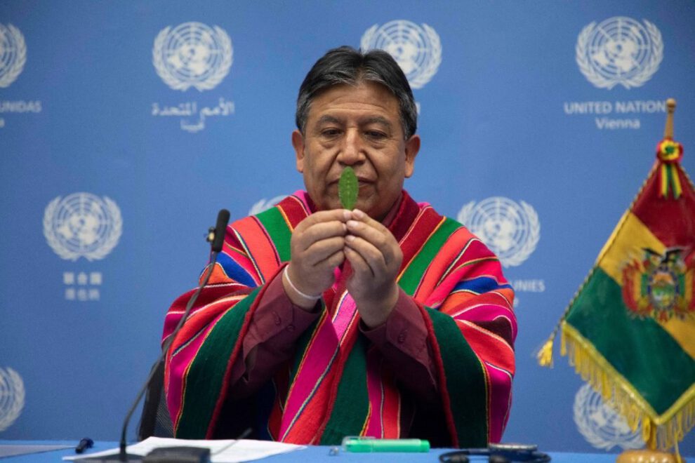 Desclasificación de la hoja de coca por David Choquehuanca y Alicia Bárcena