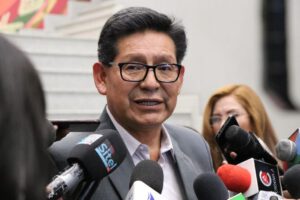 Investigación por maltrato a estudiantes ordenada por el ministro de Educación