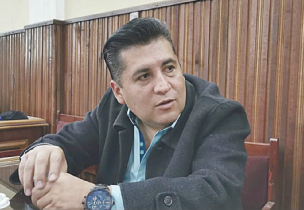 Ángel Arancibia Murillo asume presidencia de la ACFO