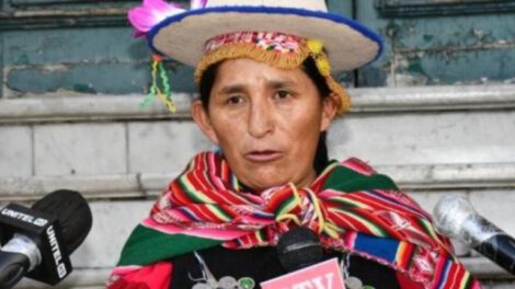 Lidia Patty renuncia al cargo de cónsul en Perú