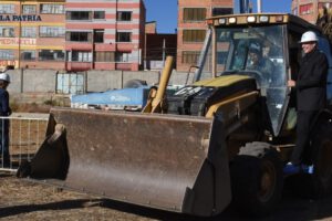 Construcción del nuevo estadio Bolívar en Tembladerani