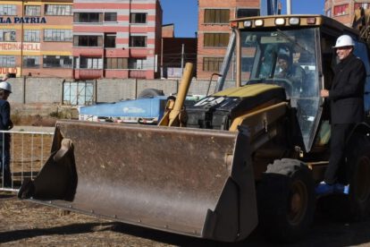 Construcción del nuevo estadio Bolívar en Tembladerani