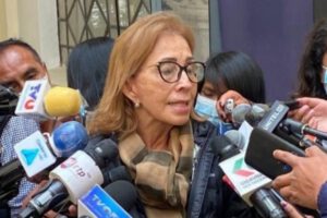 Centa Rek, senadora por Santa Cruz