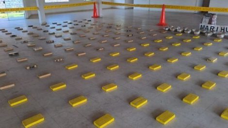 Cocaína incautada en operativos de la Aduana y FELCN