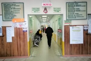 Atención médica durante feriado nacional en CNS Oruro