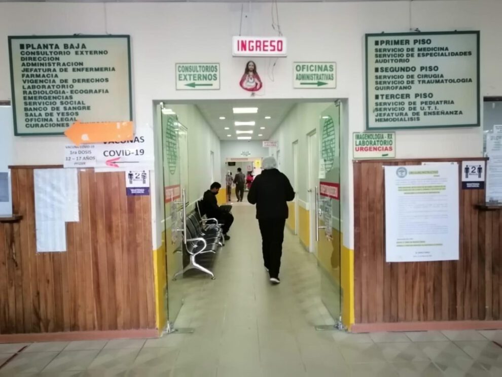 Atención médica durante feriado nacional en CNS Oruro