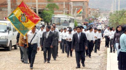 Progreso y unidad para el país en el aniversario de Bolivia
